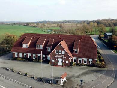 Restaurant zum Kauf 1.200.000 € 6.200 m² Grundstück Immenstedt 25885