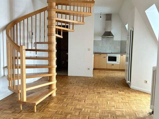 Maisonette zur Miete 750 € 4 Zimmer 99,1 m² 2. Geschoss frei ab sofort Am Plan 7 Glauchau Glauchau 08371