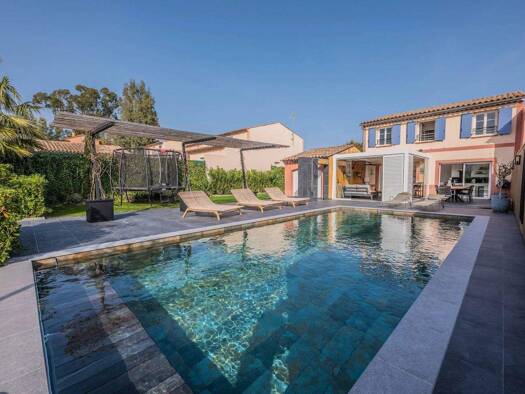 Villa zum Kauf provisionsfrei 995.000 € 5 Zimmer 116 m² 843 m² Grundstück Grimaud 83310