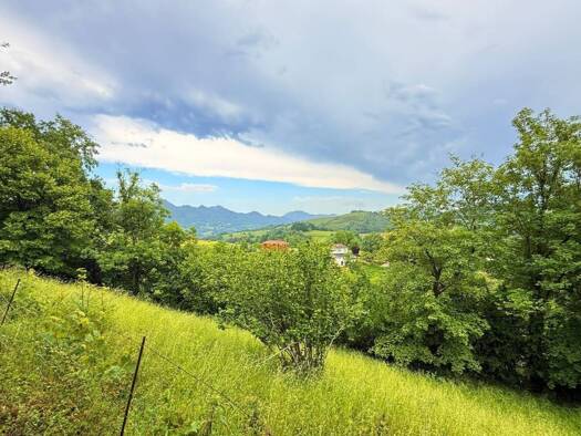 Wohn- und Gewerbegrundstück zum Kauf 55.000 € Cangas de Onís 33556