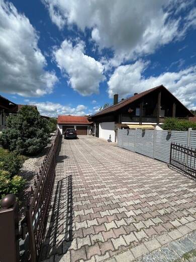 Doppelhaushälfte zum Kauf 348.000 € 4 Zimmer 132 m² 498 m² Grundstück Tann Tann 84367