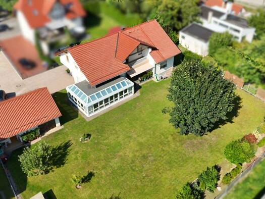 Haus zum Kauf 1.750.000 € 8 Zimmer 255 m² 1.610 m² Grundstück Deuringen Stadtbergen 86391