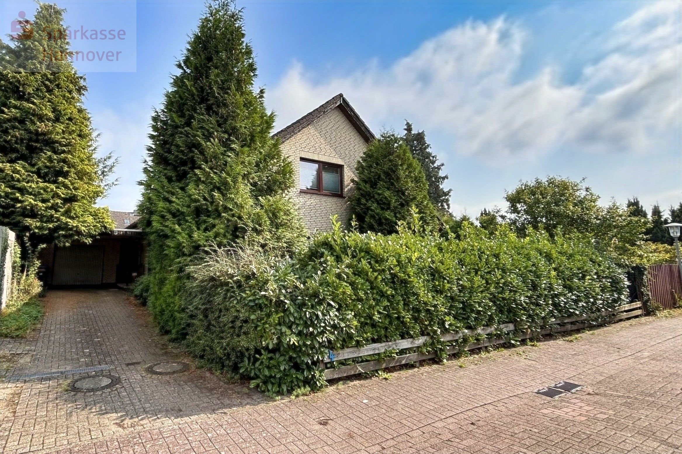 Einfamilienhaus zum Kauf 498.000 € 6 Zimmer 190 m²<br/>Wohnfläche 541 m²<br/>Grundstück Burgdorf - West Burgdorf 31303