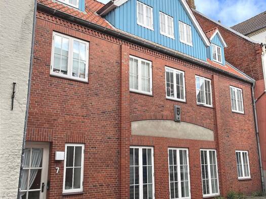 Wohnung zur Miete 690 € 2 Zimmer 71 m² 3 Geschosse frei ab 01.01.2027 Husum Husum 25813