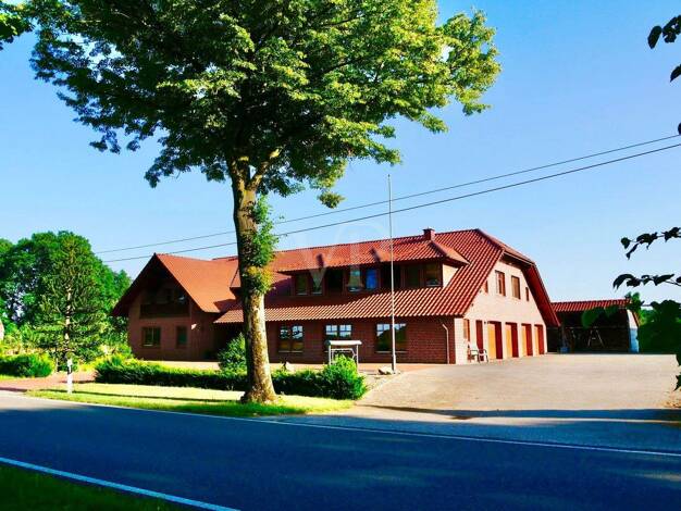 Haus zum Kauf 11 Zimmer 486,5 m² 12.449 m² Grundstück Niederlangen 49779