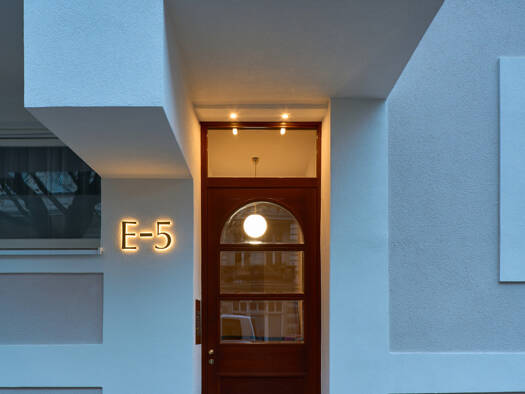 Wohnung zum Kauf 465.000 € 4 Zimmer 90,3 m² 5. Geschoss frei ab sofort Charlottenburg Charlottenburg-Wilmersdorf 10789