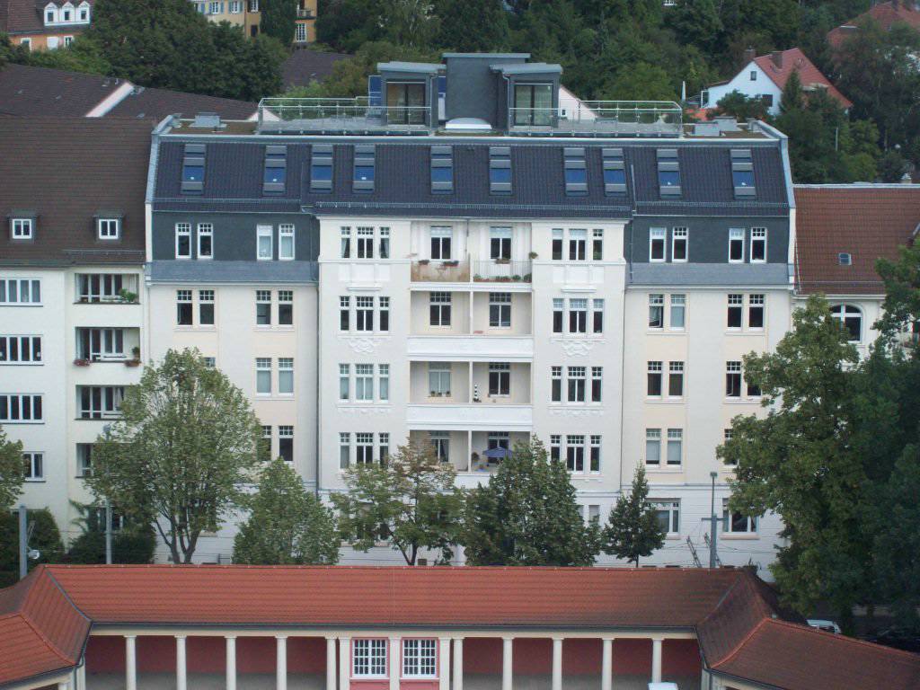 IS Immobilien-Service GmbH