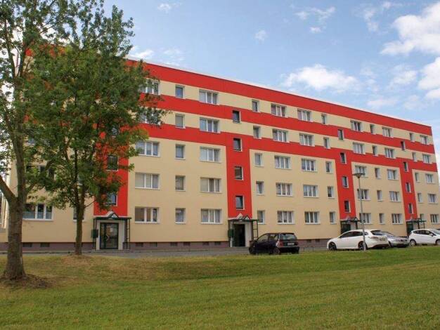 Wohnung zur Miete 291 € 3 Zimmer 57,6 m² 4. Geschoss Clara-Wieck-Straße 8 Ostvorstadt Plauen 08527