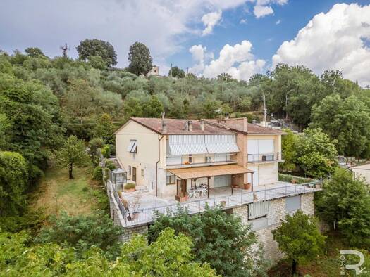 Villa zum Kauf 695.000 € 6 Zimmer 557 m² frei ab sofort Rapolano Terme 53040