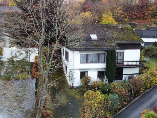 Haus zum Kauf 795.000 € 8 Zimmer 229 m² 1.501 m² Grundstück Bamberg 96049