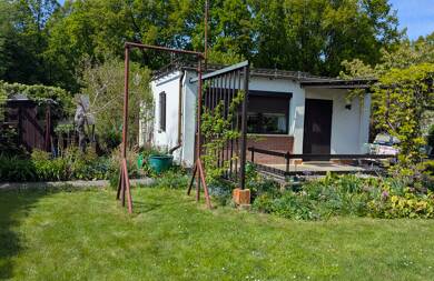 Haus zum Kauf 9.500 € 2 Zimmer 24 m² 368 m² Grundstück Niemtsch Niemtsch 01968