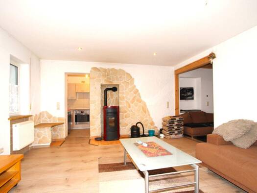 Wohnung zum Kauf 60.000 € 3 Zimmer 70 m² 2 Geschosse frei ab sofort Schönbrunn Schleusegrund 98667