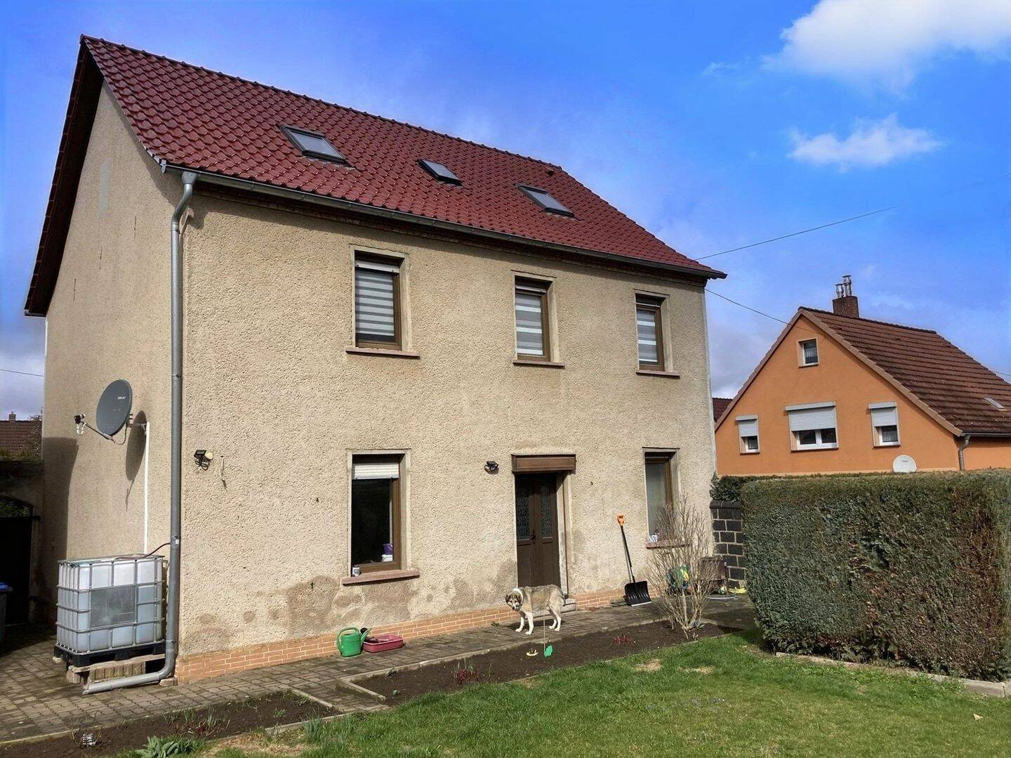 Immobilie in Helbra - Solides Wohnhaus mit großzügiger Wohnfläche und Garten ! - Bild 1