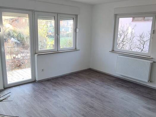 Wohnung zur Miete 900 € 3 Zimmer 69,2 m² 1. Geschoss frei ab sofort Niefern Niefern-Öschelbronn 75223