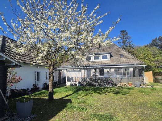 Mehrfamilienhaus zum Kauf provisionsfrei 315.000 € 7 Zimmer 178 m² 916 m² Grundstück Huntlosen Großenkneten 26197