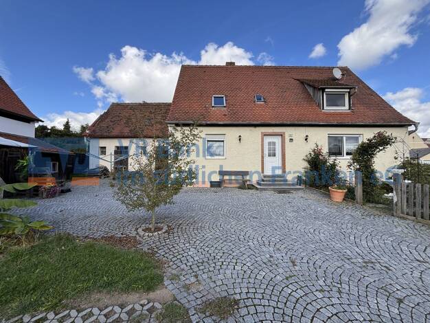 Einfamilienhaus zum Kauf 219.000 € 5 Zimmer 100 m² 679 m² Grundstück Weißenbronn Heilsbronn 91560