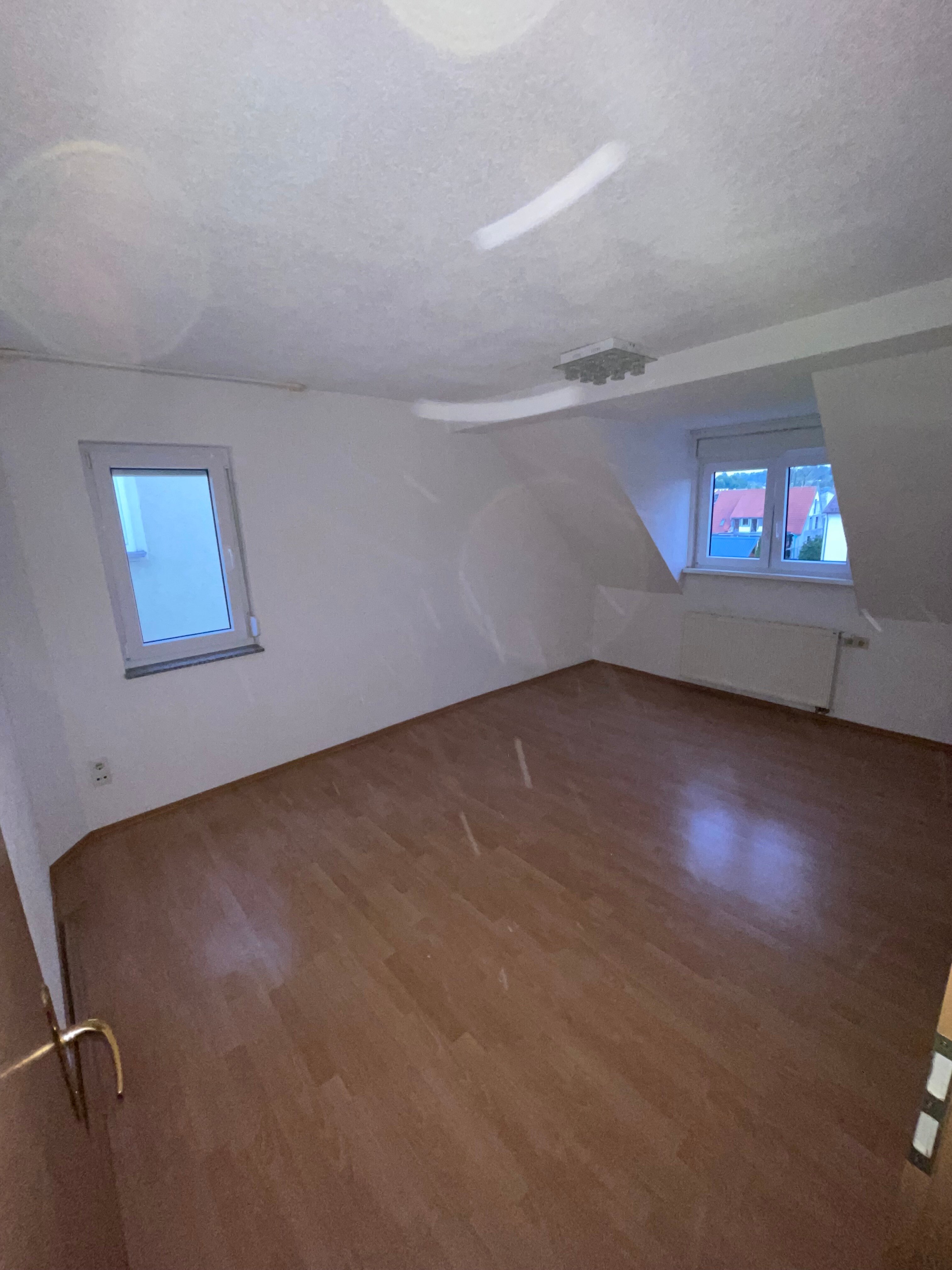 Wohnung zur Miete 800 € 3 Zimmer 72 m²<br/>Wohnfläche 3. UG<br/>Geschoss ab sofort<br/>Verfügbarkeit ludwigstaler str.20 Tuttlingen Tuttlingen 78532