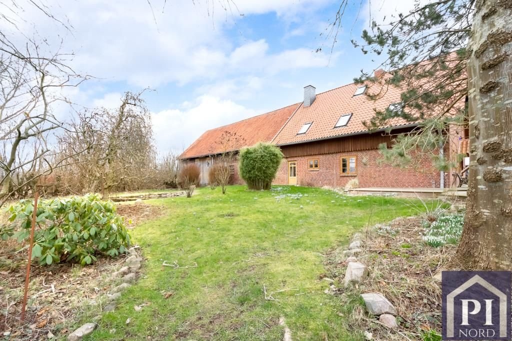 Einfamilienhaus zum Kauf 595.000 € 4,5 Zimmer 81 m²<br/>Wohnfläche 7.076 m²<br/>Grundstück Großbarkau 24245