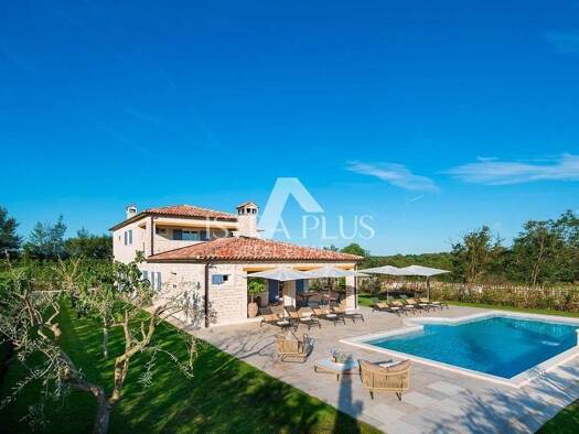 Villa zum Kauf - Erstbezug 1.100.000 € 4 Zimmer 353 m² 997 m² Grundstück Poreč 52440