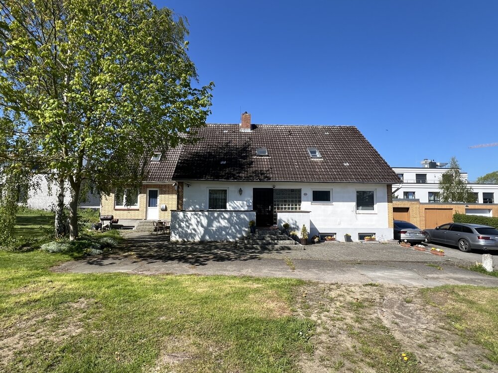 Einfamilienhaus zum Kauf 379.000 € 9 Zimmer 201 m²<br/>Wohnfläche 980 m²<br/>Grundstück Heiligenhafen 23774