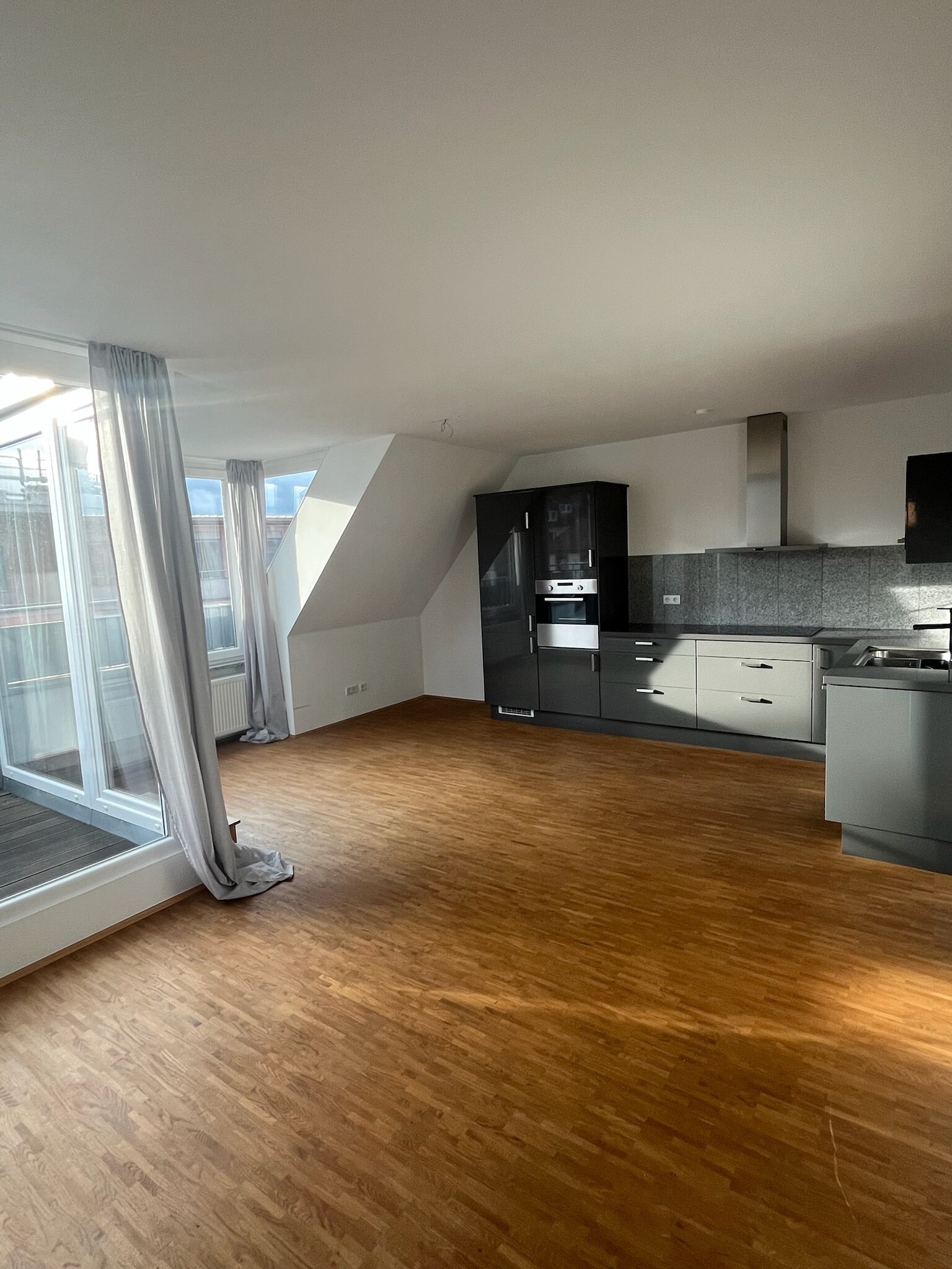 Wohnung zur Miete 950 € 2 Zimmer 55 m²<br/>Wohnfläche ab sofort<br/>Verfügbarkeit Kroatengasse Innenstadt Würzburg 97070