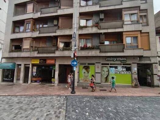 Wohnung zum Kauf 135.000 € 4 Zimmer 133 m² 1. Geschoss Av Constitucion, 5 Lena 33630