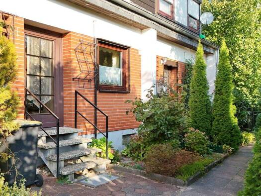 Reihenmittelhaus zum Kauf 185.000 € 4 Zimmer 100 m² 221 m² Grundstück Hambühren II Hambühren 29313