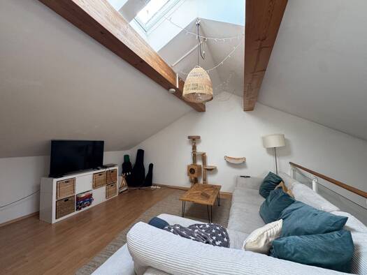 Maisonette zur Miete 1.040 € 2,5 Zimmer 77 m² Geschoss 1/2 frei ab 01.06.2026 Westenviertel Regensburg 93049