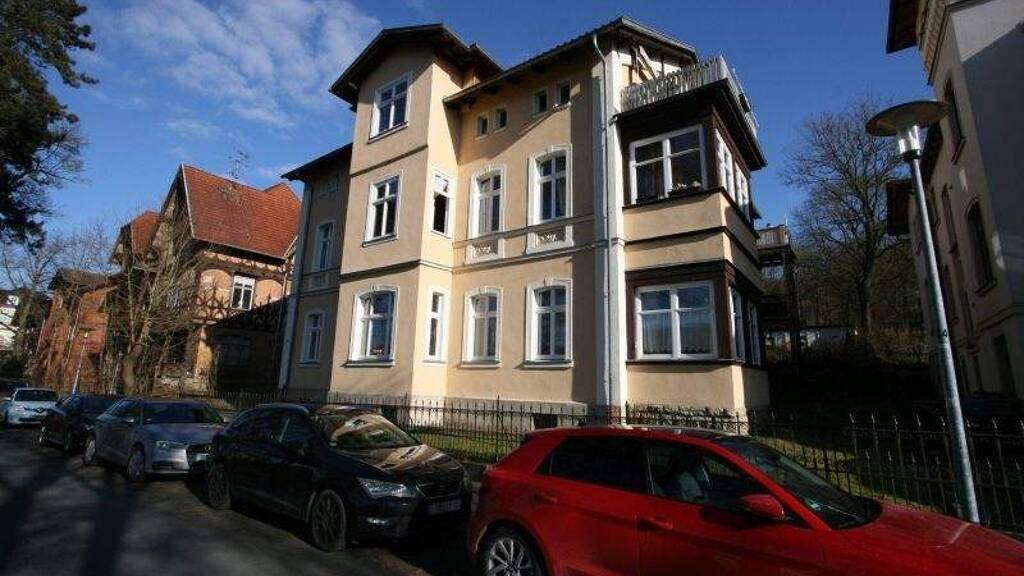 Studio zur Miete 295 € 1 Zimmer 37 m² Schöne Aussicht 2 Meiningen 98617
