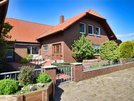 Haus zum Kauf 550.000 € 7 Zimmer 320 m² 6.000 m² Grundstück frei ab sofort Wetschen 49453