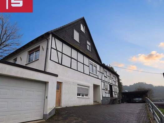 Mehrfamilienhaus zum Kauf 230.000 € 5 Zimmer 268 m² 2.284 m² Grundstück Burbecke Lennestadt 57368
