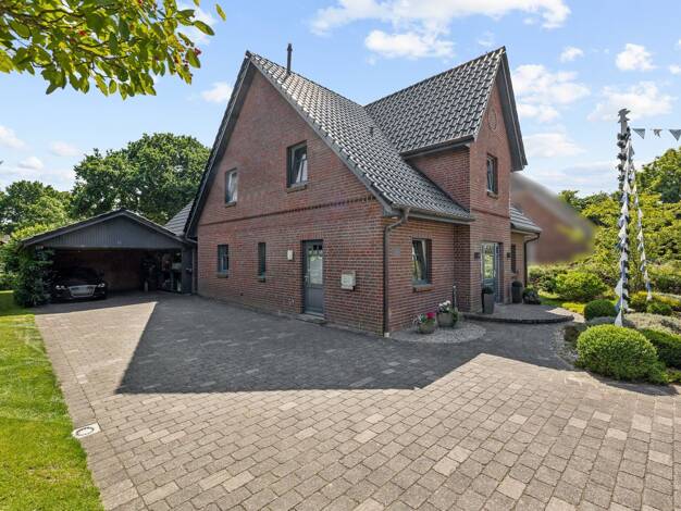 Einfamilienhaus zum Kauf 649.000 € 7 Zimmer 228 m² 2.422 m² Grundstück Hüsby 24850
