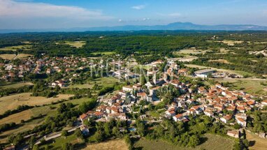 Land-/Forstwirtschaft zum Kauf 1.250.000 € Jurici