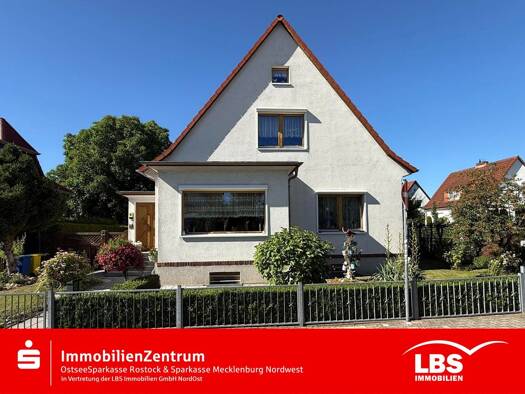 Einfamilienhaus zum Kauf provisionsfrei 415.000 € 4 Zimmer 108 m² 797 m² Grundstück Brinckmansdorf Mitte 18055
