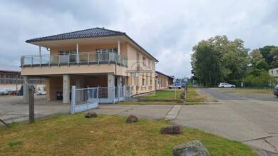 Haus zum Kauf 495.000 € 7 Zimmer 160 m² 3.325 m² Grundstück Vetschau Vetschau 03226