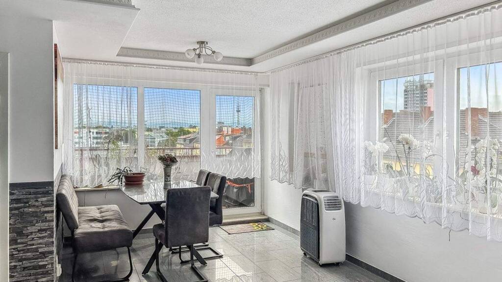 Wohnung zum Kauf 250.000 € 3 Zimmer 90 m² 6. Geschoss Mitte Ludwigshafen am Rhein 67059