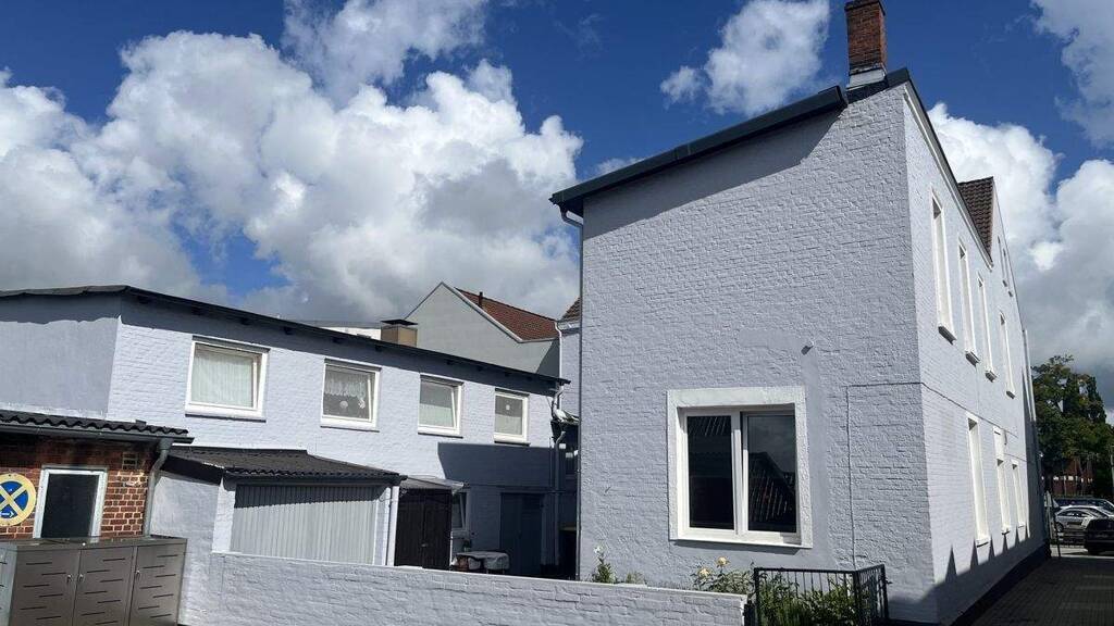 Gewerbeobjekt zum Kauf provisionsfrei als Kapitalanlage geeignet 469.000 € 15 Zimmer 187 m² 352 m² Grundstück Brunsbüttel 25541