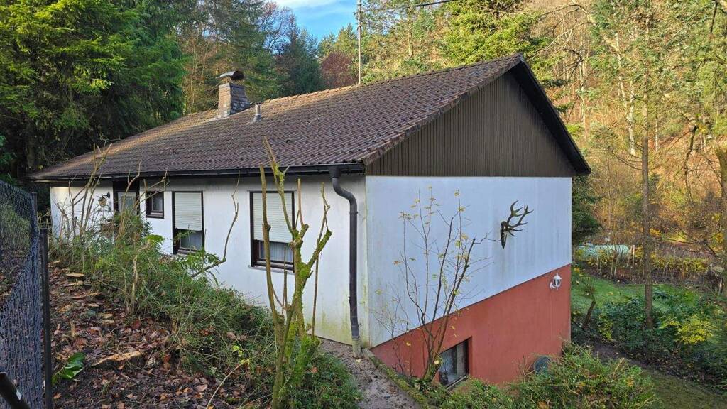 Einfamilienhaus zum Kauf 235.000 € 5 Zimmer 160 m² 680 m² Grundstück frei ab sofort Eiterbach Heiligkreuzsteinach 69253