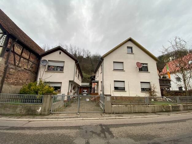 Mehrfamilienhaus zum Kauf provisionsfrei als Kapitalanlage geeignet 297.500 € 8 Zimmer 281 m² 1.540 m² Grundstück Schriesheim 69198
