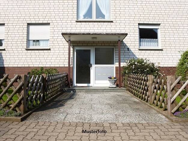 Wohnung zum Kauf 123.000 € 6 Zimmer 132,2 m² West Rudolstadt 07407