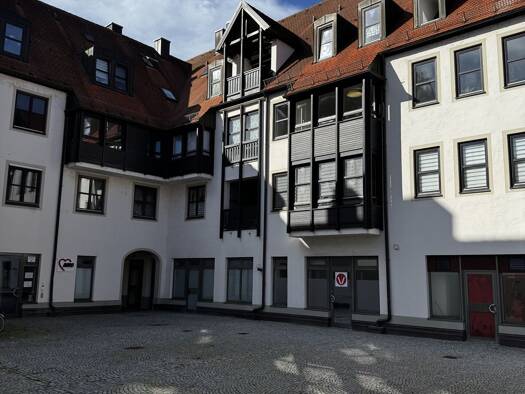 Laden zur Miete 640 € 2 Zimmer Adlerstraße C242 Neuburg 86633