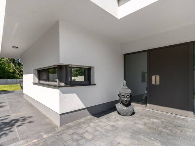 Einfamilienhaus zum Kauf 1.650.000 € 5 Zimmer 208 m² 1.104 m² Grundstück Altstadt Mitte 06126