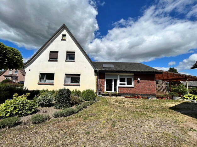 Einfamilienhaus zum Kauf provisionsfrei 325.000 € 5 Zimmer 172 m² 942 m² Grundstück Heeslingen 27404