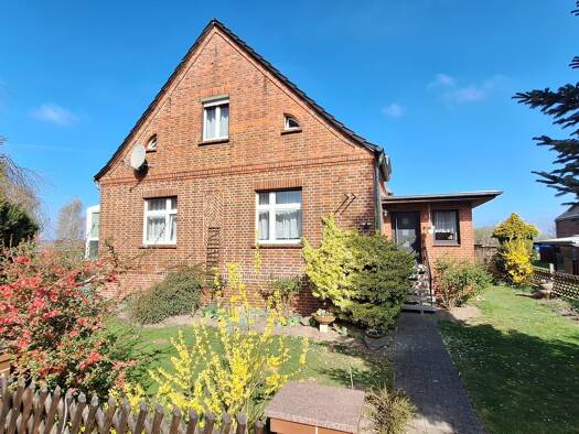Haus zum Kauf 160.000 € 4 Zimmer 134,3 m² 872 m² Grundstück frei ab sofort Groß Warnow Karstädt 19357