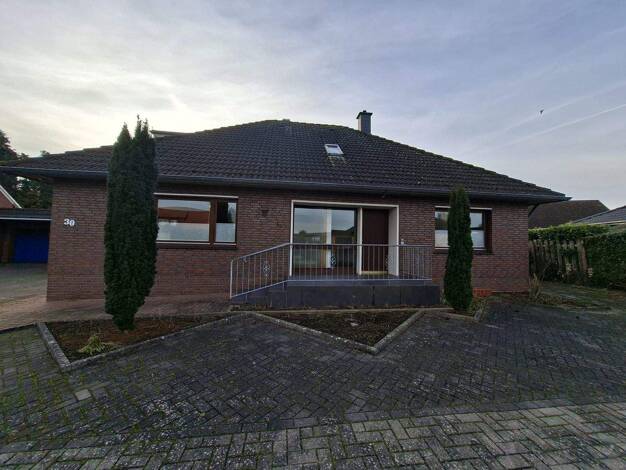 Einfamilienhaus zum Kauf 269.900 € 7 Zimmer 158 m² 895 m² Grundstück Börgerwald Surwold 26903