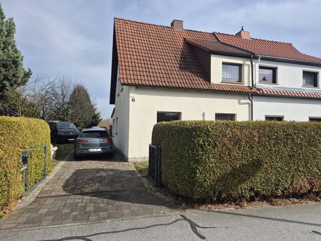 Doppelhaushälfte zum Kauf provisionsfrei 180.000 € 8 Zimmer 114,4 m² 800 m² Grundstück Bautzen 02625