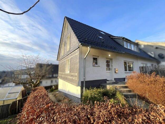 Doppelhaushälfte zum Kauf 267.000 € 3 Zimmer 95 m² 625 m² Grundstück Bad Fredeburg Schmallenberg-Bad Fredeburg 57392