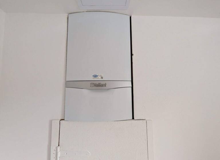 Reihenmittelhaus zum Kauf 129.000 € 5 Zimmer 168 m² 166 m² Grundstück Harzgerode 06493