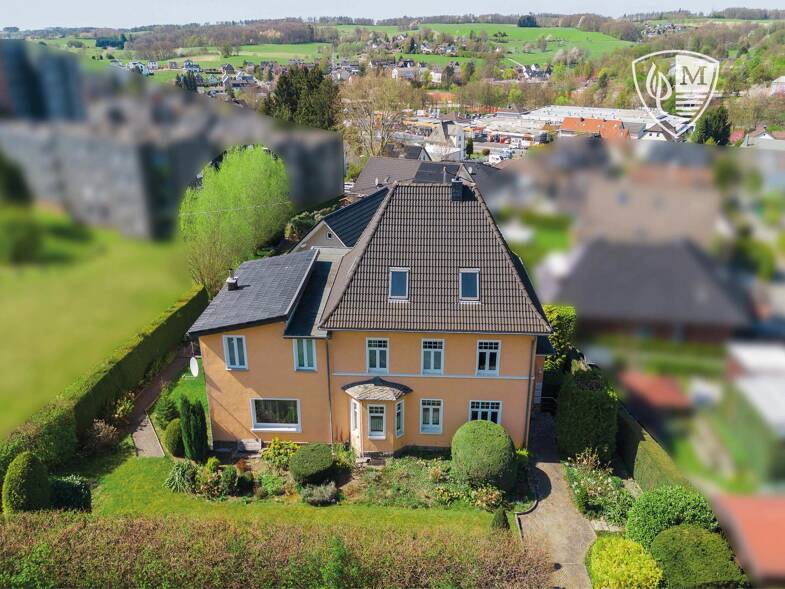 Mehrfamilienhaus zum Kauf 445.000 € 7 Zimmer 252,7 m² 1.054 m² Grundstück Waldbröl Waldbröl 51545