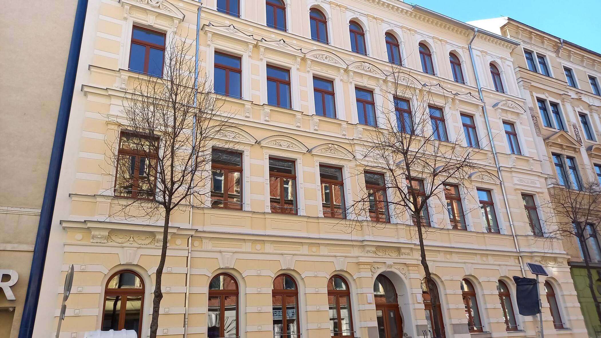 2-Raum-Appartment mit Küche, Lichtsystem, Design- Bad, Aufzug, Waschsalon – An der Markthalle 11, 9111 Chemnitz – Bild 1 von 13